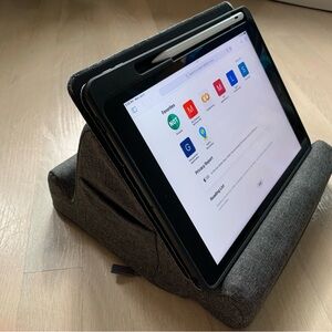 NEW UNUSED The Duo: Tablet Lap Stand - for iPads, eReaders, books, phones, etc.